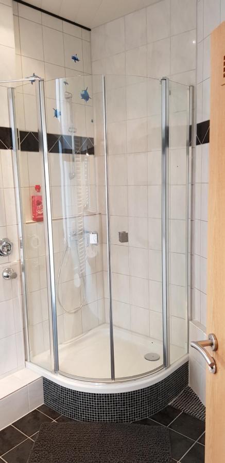 Elena Flat Lavendel Duisburg Zentrum Luaran gambar