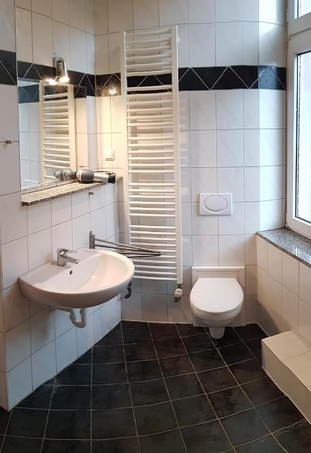 Elena Flat Lavendel Duisburg Zentrum Luaran gambar