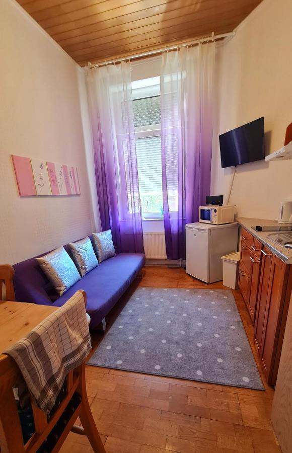 Elena Flat Lavendel Duisburg Zentrum Luaran gambar